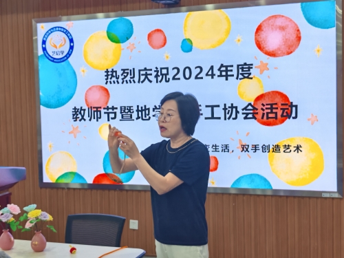 e4dfff5d2e700221a5ebca29225b635